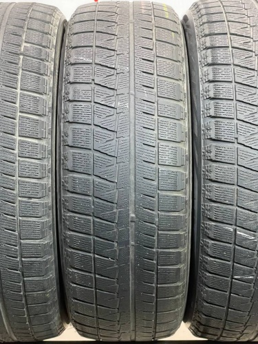Bridgestone Blizzak Revo GZ R17 215/60
