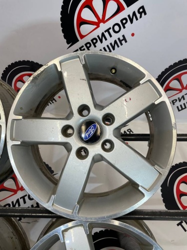 Диски литые FORD R15 5*108 6J ET52,5 ЦО 63,4