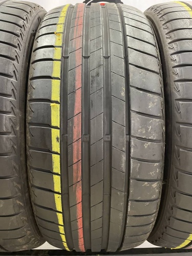 Bridgestone Turanza T005 225/40 R19