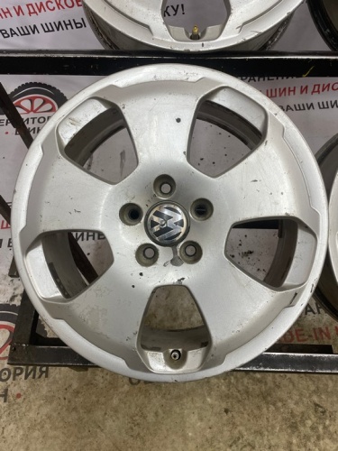 Диски Фольсвафген R17 5*112 ЕТ48 ЦО 6J